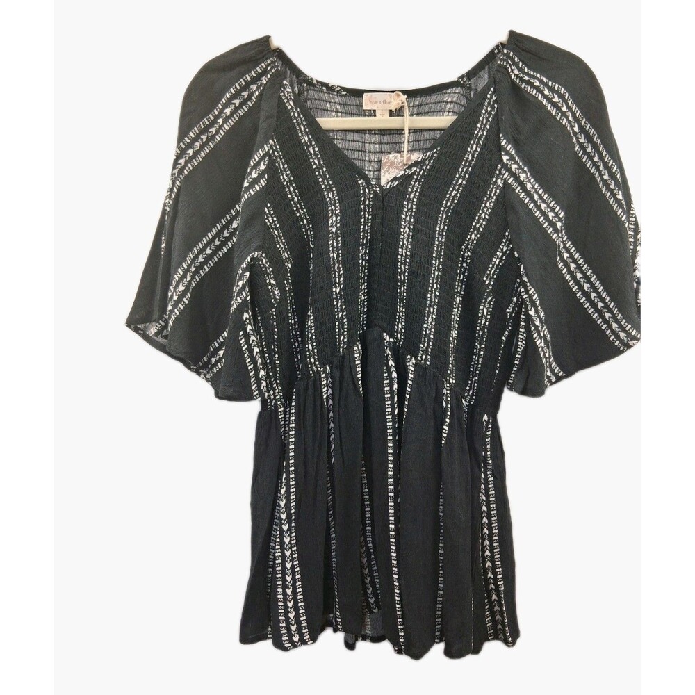 Hem & Thread NWT Boho Peasant Top Black White Size L Smocked Flutter Sleeve